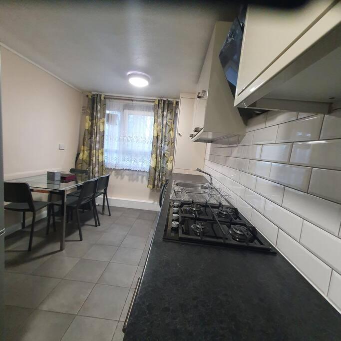 Ferienwohnung 3Beds Family Friendly In London With Good Transport Links Exterior foto